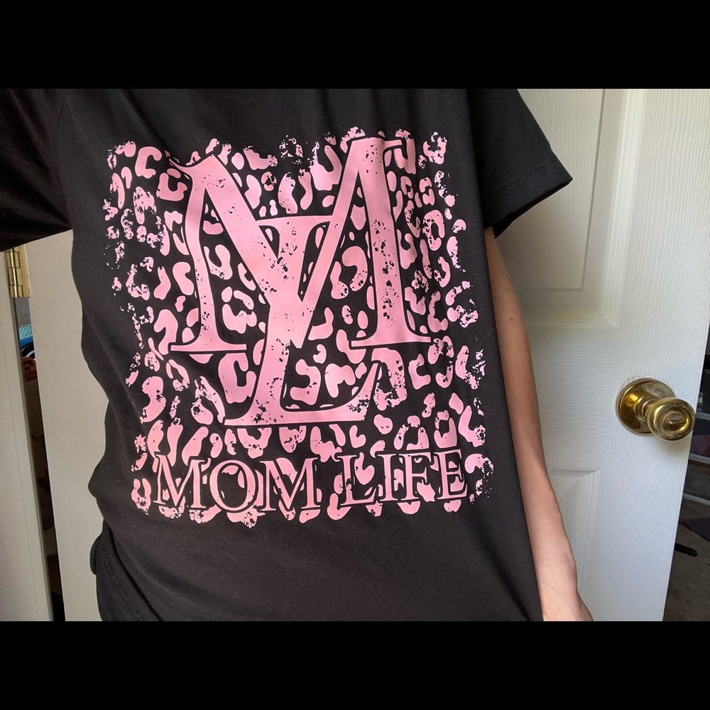 women graphic tee urban inspired